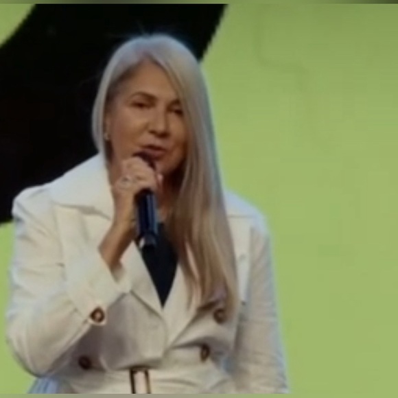 Meet your Posher, Rosana - Picture 4 of 7